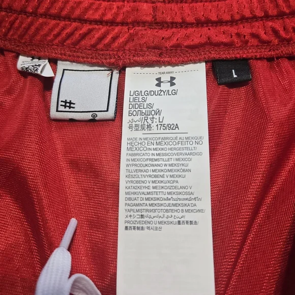 Under Armour Red Tricot Mesh NEW Athletic Performance Basketball Shorts Size L - Picture 3 of 5